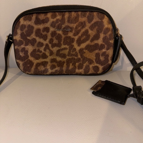 Calvin Klein Crossbody - Picture 1 of 6